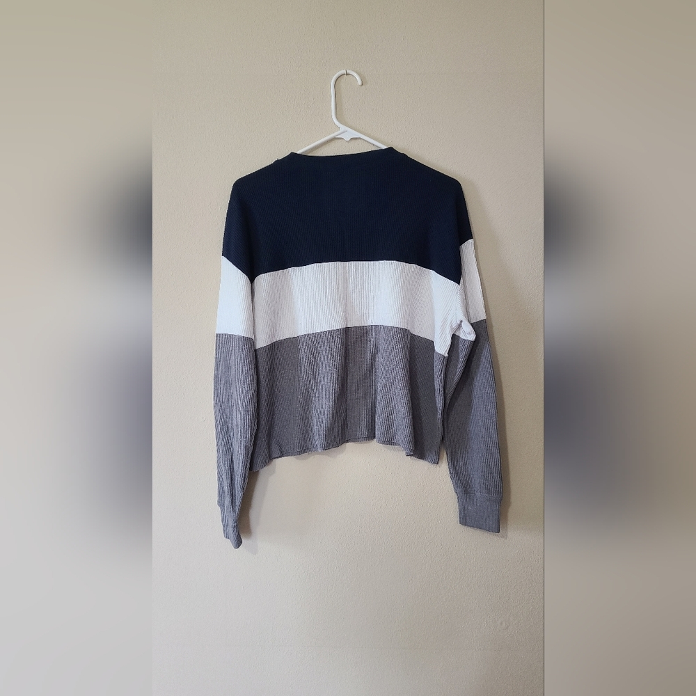 Sweater - Picture 2 of 2